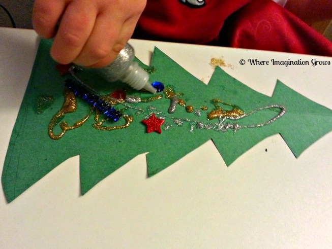 Glittery Christmas Tree Craft for Toddlers