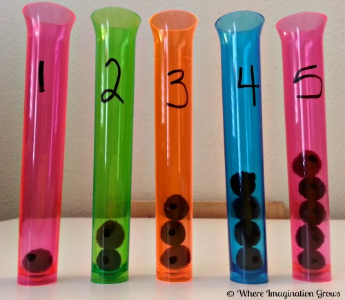 Counting practice for toddlers! Learn to count with tubes and pompoms! fun hands-on learning game