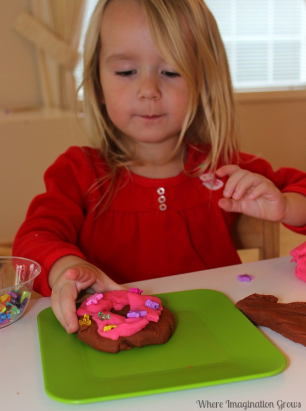 Doughnut Shop Pretend Play With Homemade Playdough - Where Imagination ...