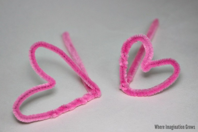 Pipe Cleaner Heart Craft for Valentine's Day - Where Imagination Grows